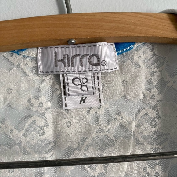 Kirra Women's Size Med Blue White Striped Scoop Neck Lace Back Tank Top - Picture 2 of 5